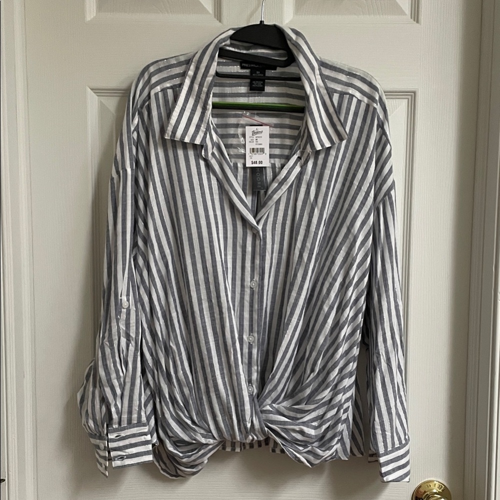 Preswick & Moore Gray and White Striped Button-Down Shirt